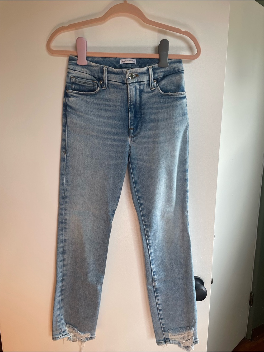 Good American Light Blue Skinny Jeans with Distressed Hem